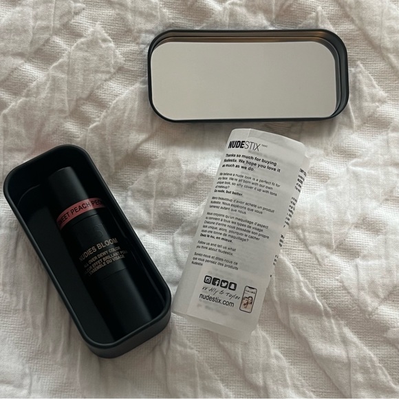 NudeStix Cream Blush in Sweet Peach Peony - Picture 2 of 5